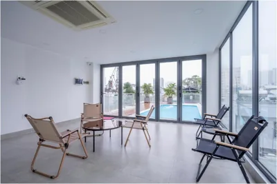 NU Home - Private Pool & Modern Living in District 1 – Fotos 4
