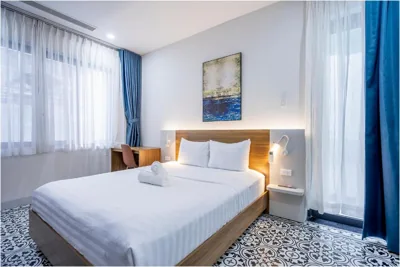 Queen Studio — NU Home - Private Pool & Modern Living in District 1